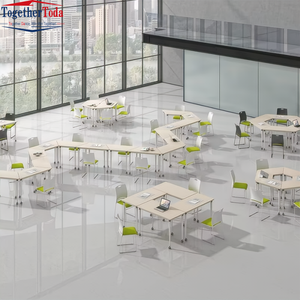Bureau scolaire individuel moderne en métal sur mesure, léger et écologique, forme trapézoïdale - Product Image 3