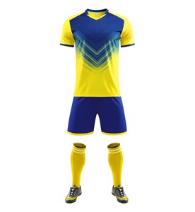 Maillot de football personnalisé sans marque, coupe sur mesure, 100 % polyester respirant, séchage rapide, col rond, manches courtes, pour adulte, pour équipe - Product Image 1