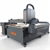 Routeur CNC 3 axes de taille 1325 avec table de travail 4x8 pour la gravure et la découpe du bois, du MDF, de l'acrylique et des plaques d'aluminium, avec évier en acier inoxydable