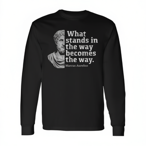 Camiseta de manga larga con cita de Marcus Aurelius sobre el stoicismo: Lo que se obstina en el camino se convierte en el camino. - Product Image 2