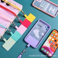 Étui de téléphone tendance sans marque avec cordon tour de cou, compatible, style chaîne, sans trou, sangle réglable, porte-badge