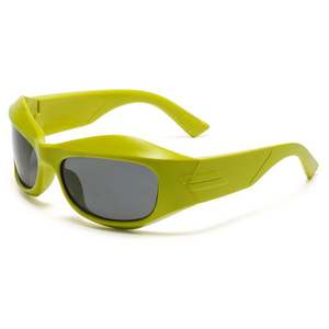 Vente en gros de lunettes de soleil sport pour femmes, tendance 2022, style œil de chat, UV400, lunettes Y2K Cyberpunk pour hommes et femmes - Product Image 3