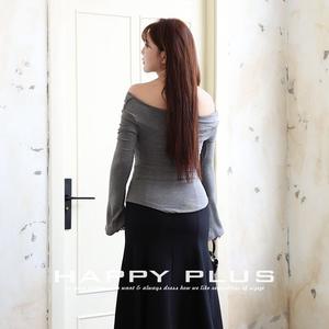 Runqi Top de manga larga con hombros descubiertos para mujer N9011 Talla grande con dobladillo irregular de punto en color gris liso - Product Image 4