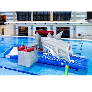 Circuito de Obstáculos Inflable para Piscina con Múltiples Retos, Piscina Inflable con Forma de Tiburón, Área de Juegos Flotante - Product Image 4