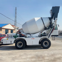 Camion malaxeur à béton articulé intégré autochargeur de Chine, transmission hydraulique, moteur 4x4 haute efficacité