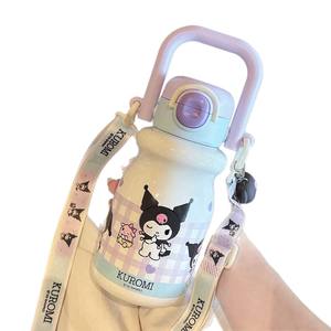 Gourde isotherme Kuromi 500 ml pour enfants, usage scolaire, avec sangle et paille - Product Image 1