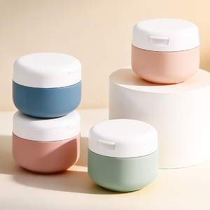 Innovativo Contenitore da Viaggio in Silicone con Tappo Ribaltabile 90ml, Contenitori Cosmetici a Prova di Perdite per Articoli da Toeletta - Product Image 1