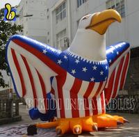 Ballon de pygargue à tête blanche gonflable géant à bon prix pour le jour de l'indépendance/fête nationale