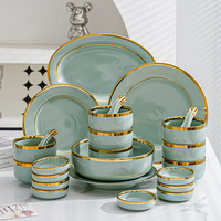 Services de table en céramique vert menthe de luxe sous glaçure, assiettes à bord doré, bols à riz et cuillères pour usage domestique et commercial, achat en gros