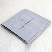 Pochette en microfibre de velours personnalisée avec logo imprimé, petite boîte à bijoux en daim, sac d'emballage cadeau avec insert pour présentation de bijoux