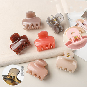 Großhandel Neue Modische Haaraccessoires 5cm Kleine Geleeartige Farbige Kunststoff-Haarklammer Hochwertige Vielseitige Damen-Haarspange - Product Image 2