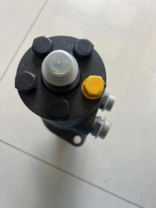 Pompe d'unité d'origine du moteur MTU396-Pompe à carburant BOSCH 0414923025/0100748902 MTU - Product Image 3