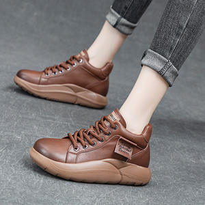 Strictement sélectionné femmes haut en <span class=keywords><strong>cuir</strong></span> de vachette vache en <span class=keywords><strong>cuir</strong></span> véritable chaussures décontractées nouveau Style d'automne Vintage bottines Style de marche - Product Image 3