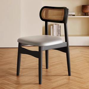 <span class=keywords><strong>Chaises</strong></span> de salle à manger <span class=keywords><strong>vintage</strong></span> en rotin du milieu du siècle avec structure en bois massif - Sièges ergonomiques et écologiques, style rétro de luxe pour la maison et l'hôtellerie - Product Image 6