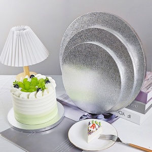 Plateau à gâteau carré en carton ondulé SunShine 12 mm doré et argenté, 12 pouces, 10 pouces, 8 pouces - Product Image 2
