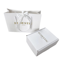 Ensemble de sacs en papier blanc et de boîtes en carton ondulé personnalisés, ensemble de sacs cadeaux avec logo personnalisé et de boîtes en carton ondulé pour l'aviation