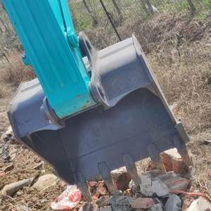 รถขุด Kobelco SK 260 มือสอง ลดราคา สภาพดี บำรุงรักษาอย่างดี รถขุดตีนตะขาบสำหรับงานก่อสร้าง พร้อมห้องโดยสารกว้างขวาง - Product Image 6