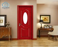 Porte intérieure moderne simple à rainures verticales en contreplaqué blanc, plate, pour chambre à coucher, isolation acoustique personnalisée, projets d'appartements, d'homestays et d'hôtels
