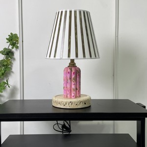 Lampe de table à motif floral, source lumineuse LED E26, commande par interrupteur, éclairage de chevet pour chambre à coucher, couverture de 10 à 15 m² - Product Image 1
