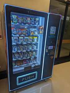 Distributore Automatico di Carte Collezionabili di Grande Successo per Carte Pokémon e Sportive, Modello da Ascensore per il Mercato Giapponese - Product Image 2