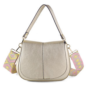 2025 nouveau sac à bandoulière en cuir de couleur unie style ethnique bandoulière jacquard à la mode et polyvalent - Product Image 3