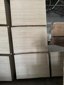 Contrachapado Triplay EV Blanco de 1220*2440*3mm, Venta al por Mayor de Fábrica, Lámina de Contrachapado EV con Núcleo Blanco <span class=keywords><strong>BBCC</strong></span> 4x8 - Product Image 4
