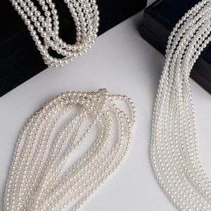 Perlas Redondas de Agua Dulce 100% Naturales AAAAA de 4-5 mm, Forma Barroca, Estilo Moderno para la Elaboración de Joyas, Color <span class=keywords><strong>Perla</strong></span> de Arroz - Product Image 1