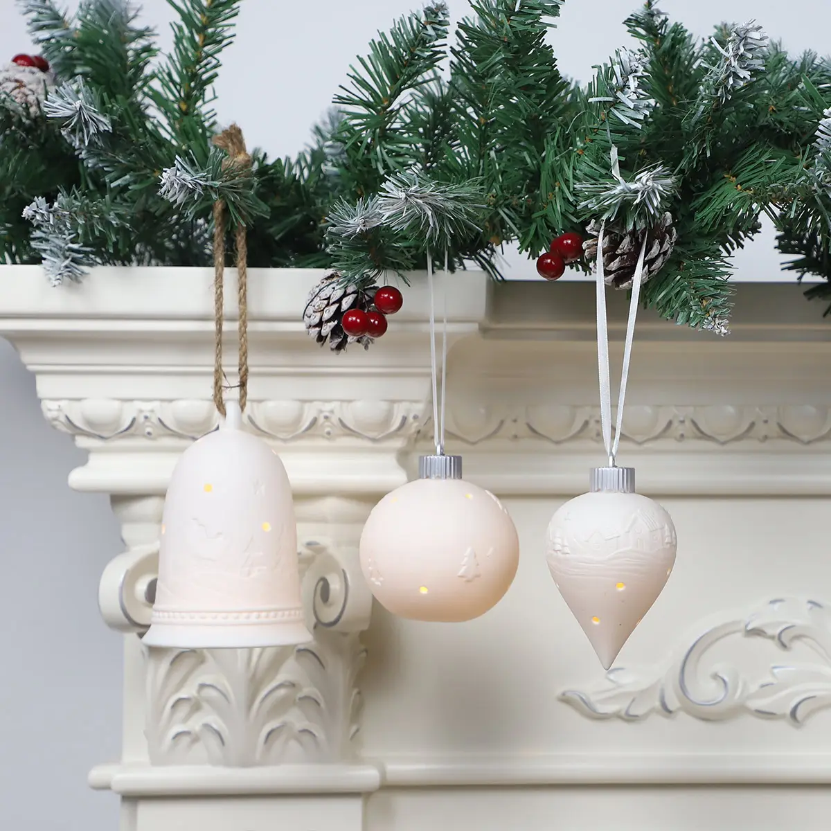 Custom Christmas Ceramic White Blank Bisques Baubles DIY Ball Bauble Christmas Tree Decorative Ball Ornament ,White Ceramic Ball