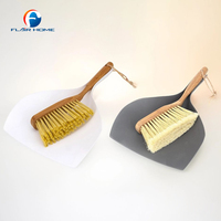 Petit ensemble de balai et pelle à poussière en bambou écologique pour la maison, idéal pour nettoyer les bureaux et collecter la poussière à l'intérieur.