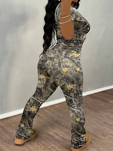 New <strong>Women's</strong> Two-Piece Set Camo Tracksuit Slim Fit Flare Leg Real-Tree Leaf Print Nature Inspired Streetwear Fashion Clothing - Product Image 4