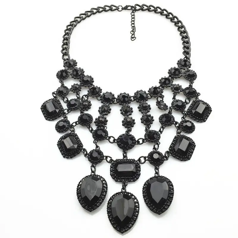Accessori per gioielli da spettacolo di lusso collana con lampadario in pietra nera con strass di cristallo gotico oversize per le donne