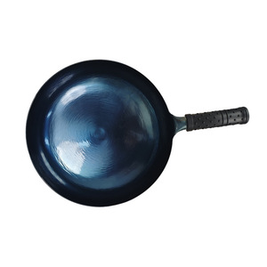 Wok de hierro forjado a mano Zhangqiu de 32 cm, sin recubrimiento, antiadherente, para cocinar - Product Image 1