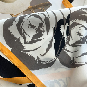 Sciarpa in Seta 100% Vera di Qualità per Donne, Foulard Personalizzato con Stampa Floreale, Sciarpa per Capelli, <span class=keywords><strong>Bandana</strong></span> con Logo Nero - Product Image 6