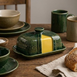 Pot à beurre en céramique gaufrée verte avec couvercle, boîte de rangement pour beurre à texture tissée 3D colorée pour la cuisine - Product Image 2