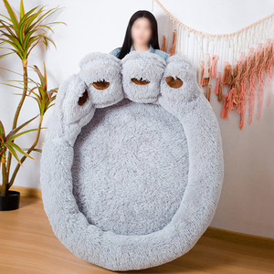 Fabricante al por mayor de felpa lavable de espuma viscoelástica con forma de pata de oso producto para mascotas cama de perro humano para perros grandes - Product Image 6