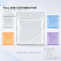 Porte-cartes PVC personnalisé transparent avec dos givré, pochette pour cartes bancaires à chargement par le haut, trou de suspension, impression OEM