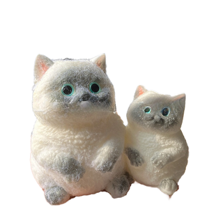 Petits jouets à presser en forme de chat, chat bouffant en TPR, anti-stress, petite poupée chat 3D, adorable petit animal souple - Product Image 1