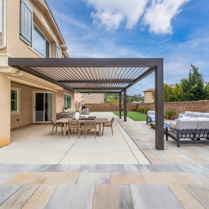 Enceinte de <span class=keywords><strong>pergola</strong></span> extérieure personnalisée Rideaux roulants motorisés en aluminium Portes coulissantes en verre Toit à persiennes-Cadre à revêtement en poudre - Product Image 3