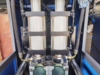 Machine de soufflage de bouteilles PET 5L semi-automatique, contrôlée par PLC, à moteur, haute performance, stable, équipement de fabrication de bouteilles