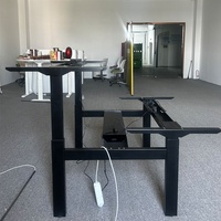 Poste de travail modulaire ergonomique OTi en métal moderne pour espace ouvert avec élévateur électrique