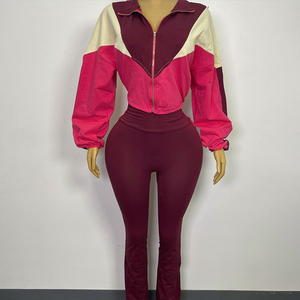 Conjuntos a juego con logotipo personalizado, conjunto de dos piezas con parte superior de bloque de color, ropa de mujer, ropa deportiva, mallas acampanadas, conjuntos de entrenamiento para mujer - Product Image 6
