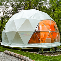 Tenda Igloo Moderna di Lusso per Hotel, Tenda a Cupola in Legno e Vetro con Pareti in PVC a Doppio Strato e Telaio in Alluminio per Esterni