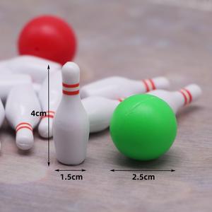 <span class=keywords><strong>Miniature</strong></span> de boule de <span class=keywords><strong>bowling</strong></span> réaliste en plastique solide pour maison de poupée, accessoire de scène sportive extérieure - Product Image 4