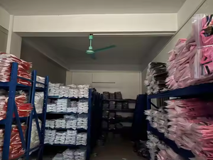 La Camiseta deportiva de verano del Real Jersey Men's Football Club cuenta con una camiseta de fútbol con tecnología de corte automático. - Product Image 5