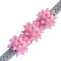 Rouleau de massage musculaire portable à trois roues pour thérapie par points de pression, bâton de massage corporel durable avec poignée ergonomique et picots en forme de dents de loup