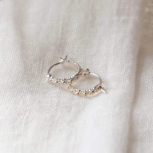 YINJU Pure <strong>Silver</strong> 925 <strong>Daisy</strong> Flower Dainty Two Plating Tone Small Hoop <strong>Earring</strong> for Girls Women - Product Image 3