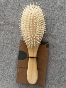 Brosse démêlante en bois de hêtre avec coussin d'air pour massage du cuir chevelu, nettoyage et lissage des cheveux – Vente en gros - Product Image 5