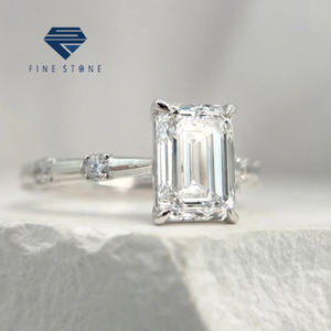 Anillos de Halo ocultos de corte esmeralda personalizados 0.5ct 1ct 2ct con diamantes cultivados en laboratorio Anillos de compromiso de oro de 14K 18K IGI para mujer - Product Image 2