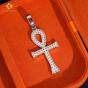 Colgante de cruz de plata de ley 925 con diamante cultivado en laboratorio, joyería IGI de lujo, brillante, de moda popular, religiosa, hecha a medida. - Product Image 5