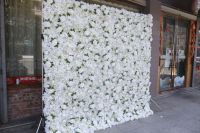 Mur de fleurs artificielles pour toile de fond de mariage, cadeau de la Saint-Valentin, mur de fleurs rouges, mur de roses matinales 8 pieds x 8 pieds